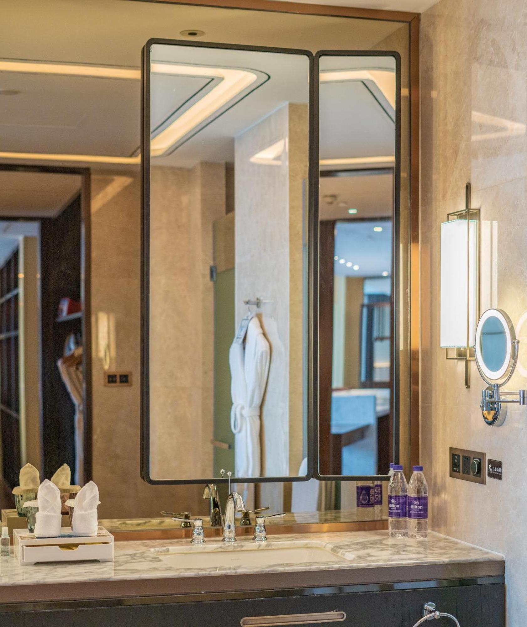 Hilton Fuzhou Hotel Фучжоу Екстериор снимка