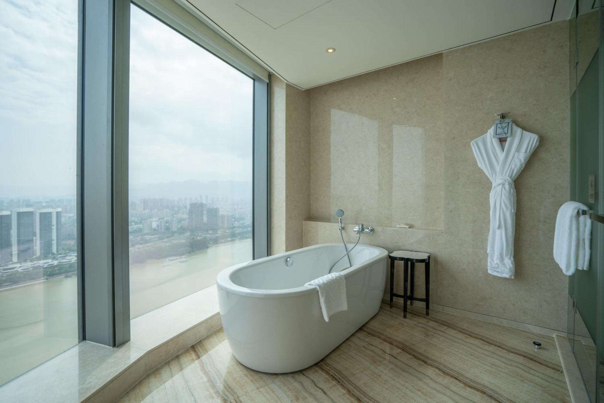 Hilton Fuzhou Hotel Фучжоу Екстериор снимка