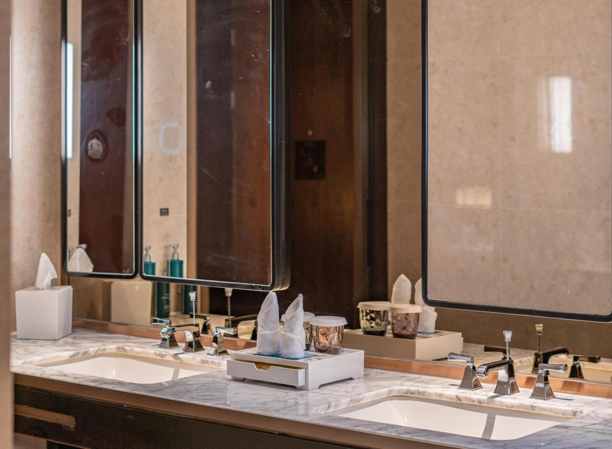 Hilton Fuzhou Hotel Фучжоу Екстериор снимка